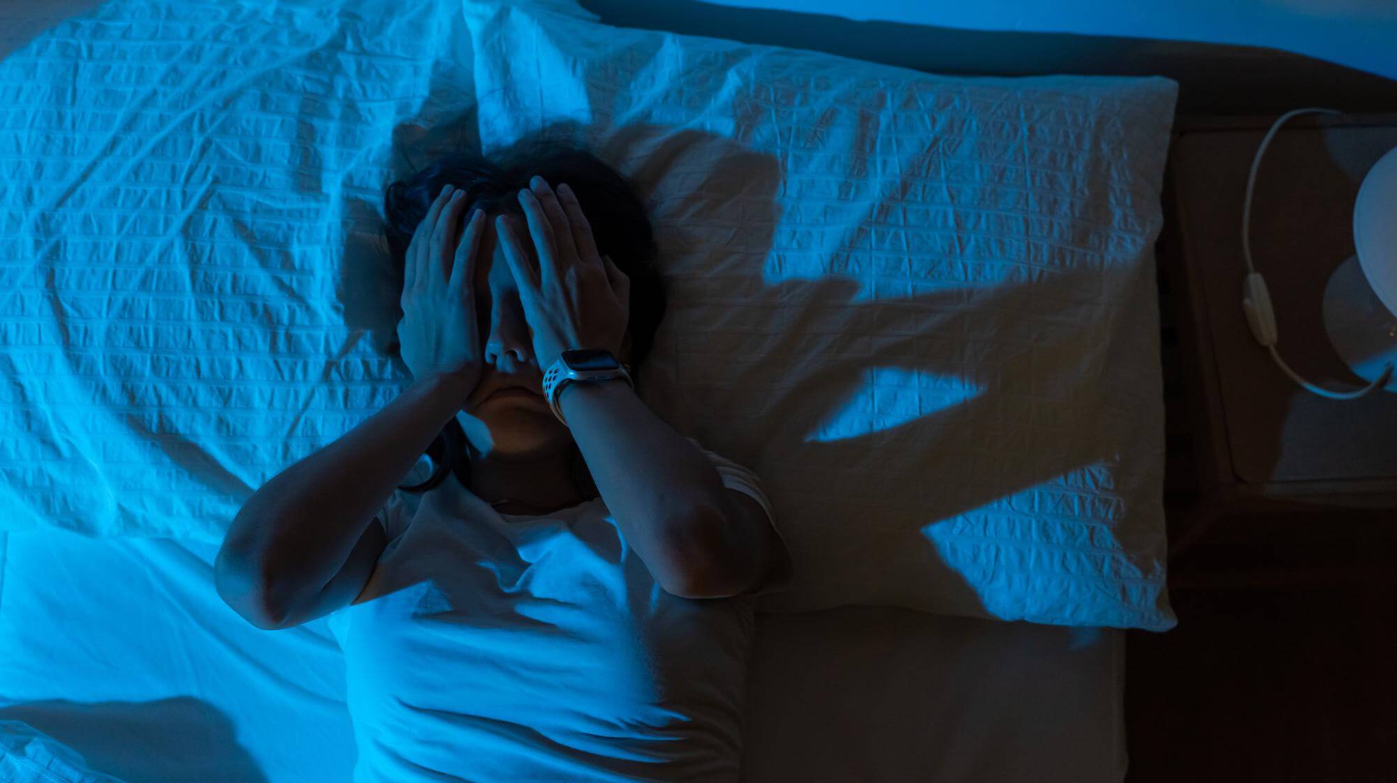 Как стресс влияет на сон и его содержание